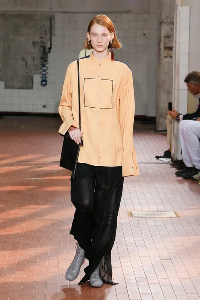 Look 31